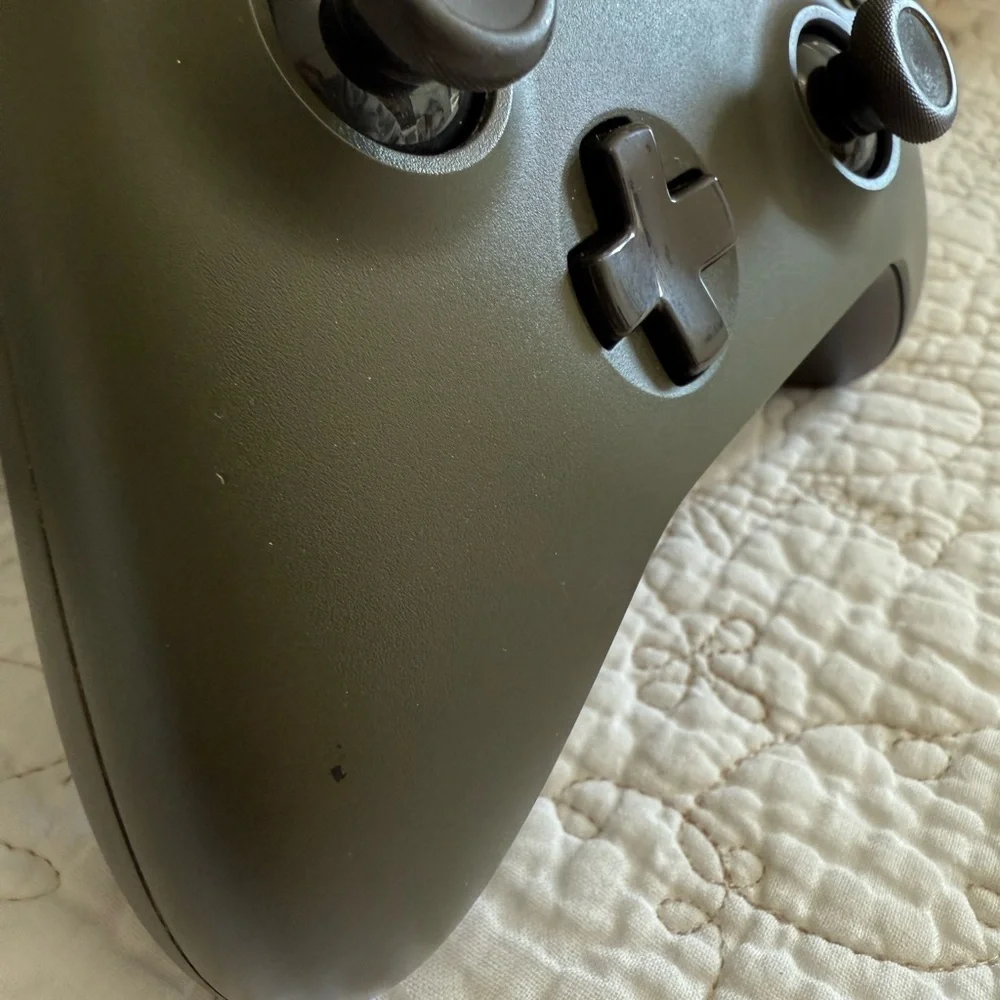 Xbox One S Special Edition Console - Military Green